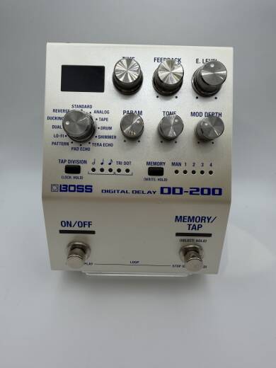 BOSS DD-200 Digital Delay | Long & McQuade