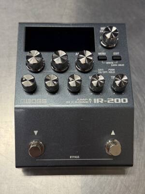 BOSS IR-200 Amp And Cabinet Simulator | Long & McQuade
