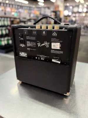 Fender - Rumble 15 v3 2