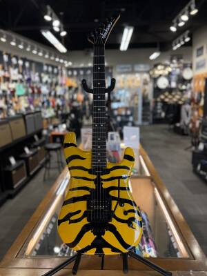 Store Special Product - Jackson - Pro Origins 1985 Limited Edition San Dimas SD1 HH FR, Ebony Fingerboard - Yellow Bengal