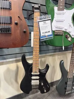 Ibanez - Q6 Headless Guitar 2