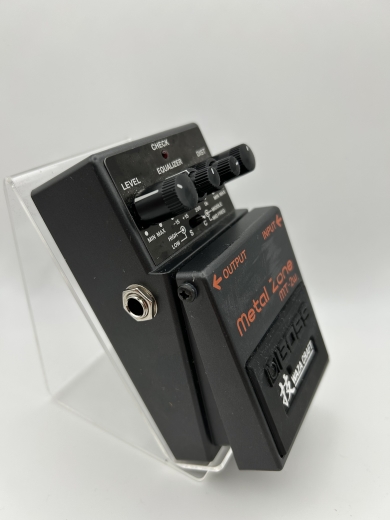 BOSS MT-2W Waza Craft Metal Zone Pedal | Long & McQuade