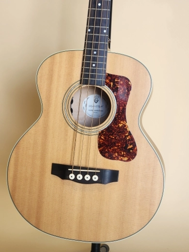 Guild Jumbo Jr Bass