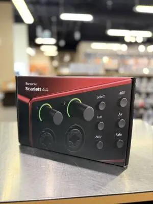 Focusrite - SCARLETT4I4MK4