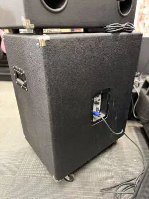 Traynor - Bass Cab 2