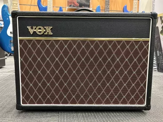 Store Special Product - Vox - AC15C1