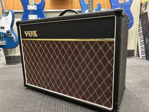 Store Special Product - Vox - AC15C1