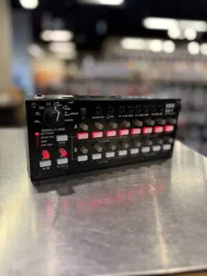 Korg - SQ-1 2