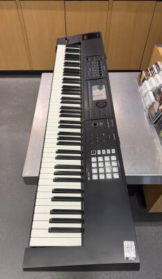 Gear Hunter | Roland - FA-08 Workstation