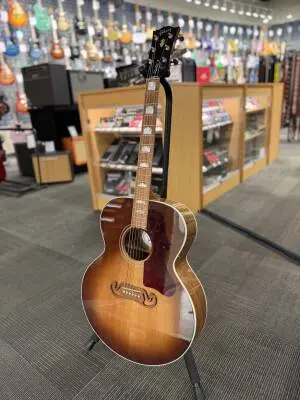 Gibson - SJ-200 Studio Walnut Burst