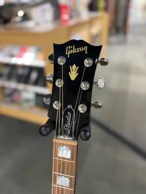 Gibson - SJ-200 Studio Walnut Burst 2