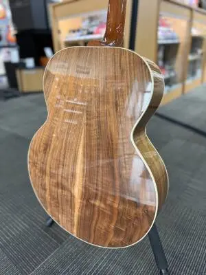 Gibson - SJ-200 Studio Walnut Burst 2