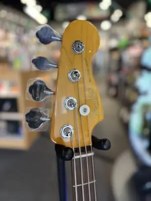 Fender - American Pro II P Bass 2