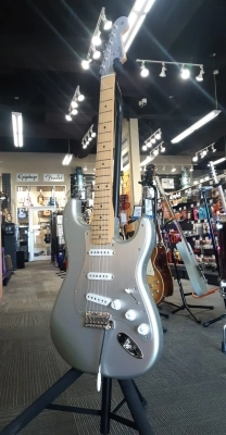 Fender - 014-0242-343