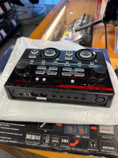 BOSS RC-202 Loop Station | Long & McQuade