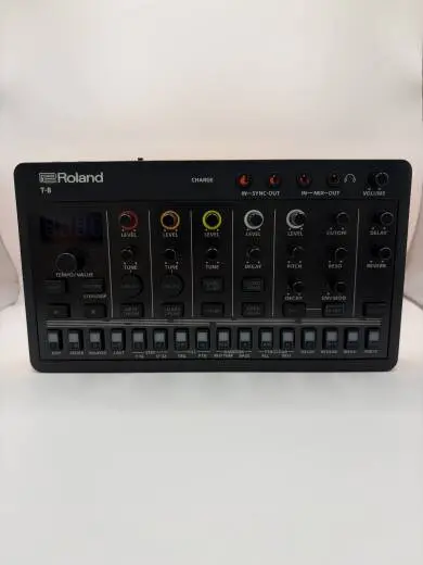 Roland - T-8 AIRA Compact Beat Machine