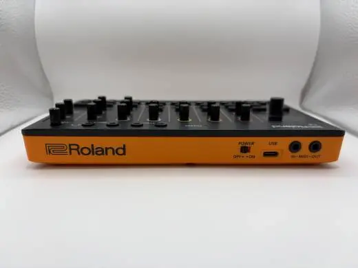 Roland - T-8 AIRA Compact Beat Machine 2