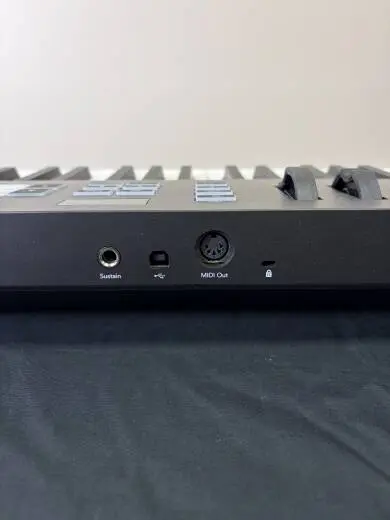 Novation - LAUNCHKEY88 MK3 MIDI Controller 2