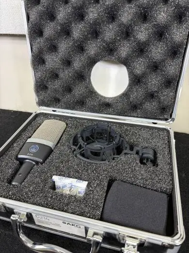 AKG - C214 - Cardioid Condenser 2