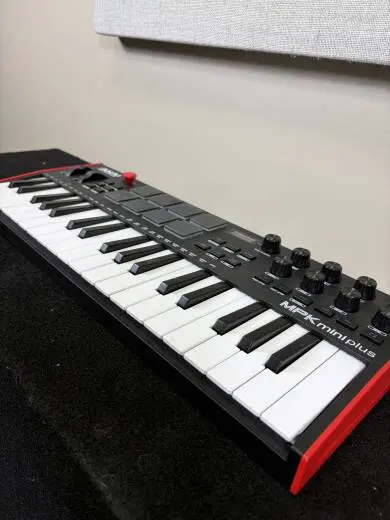 MPK Mini Plus 37-key MPK Mini Keyboard with Advanced Connections and Controls 2
