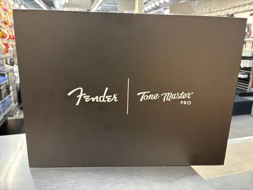 Store Special Product - Fender - Tone Master Pro