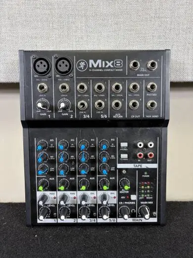 Mackie - MIX8 8-Channel Compact Mixer