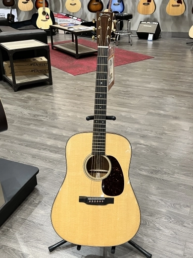 Martin Guitars - D-18 MOD DLX