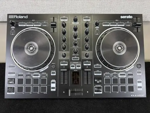 DJ-202 2-Channel Serato Intro DJ Controller