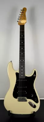 Lerxst Limelight with Vega Trem 2