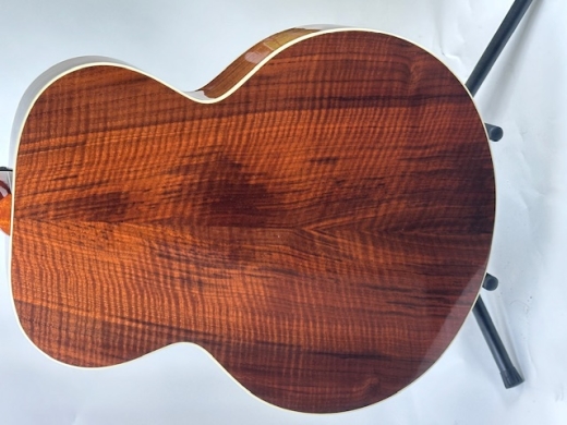 Store Special Product - Gibson Walnut Burst SJ-200