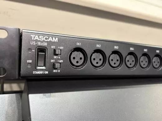 Tascam - US-16X08