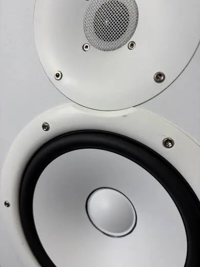 Yamaha - HS8W 2