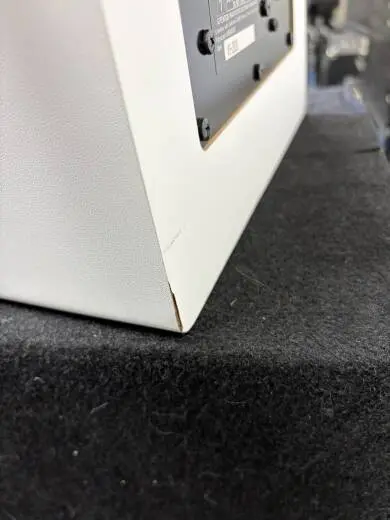 Yamaha - HS8W 2