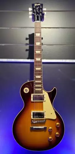 Gibson Custom Shop - R8