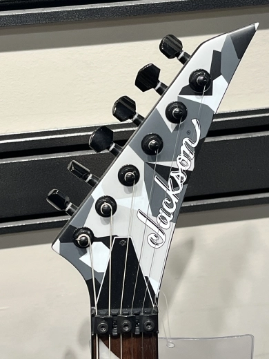 Jackson X Series Soloist in Gray Camo 2