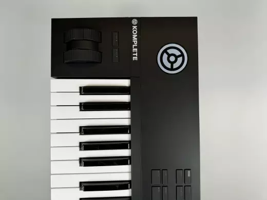 Native Instruments - 61 Note Controller 2