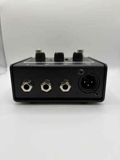 Gear Hunter | Sadowsky Guitars - SBP-1 Bass Preamp / DI Floor Pedal
