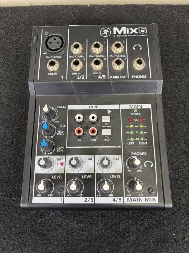 Mackie - MIX5 5-Channel Compact Mixer