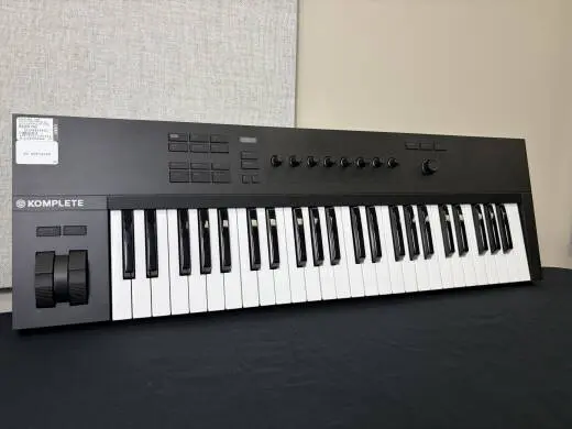 Native Instruments - KONTROL A49 MIDI Controller