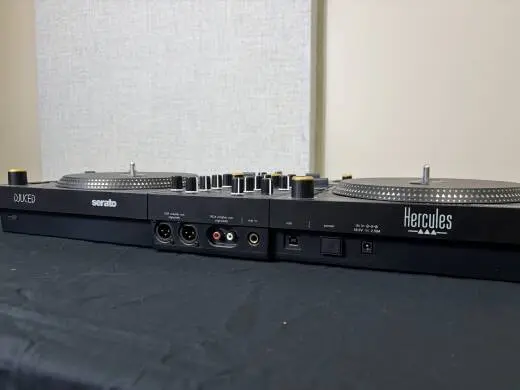 Hercules - INPULSE T7-PREM DJ Controller 2