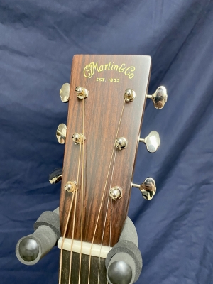 Martin Guitars - OM-28E V18 2