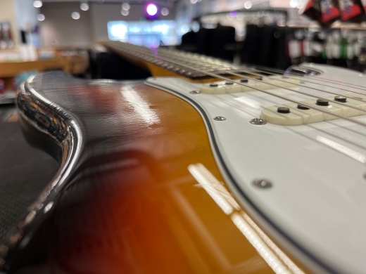 Fender Custom Shop 66 STRAT DLX 2