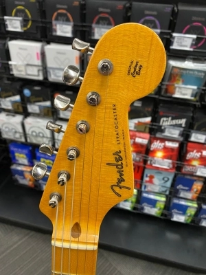 FENDER ERIC JOHNSON STRAT 2