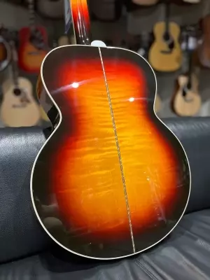 GIBSON SJ-200 STD TRIBURST 2