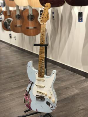 Fender Custom Shop 1956 Heavy Relic Thinline Stratocaster Sonic Blue Over Pink Paisley 4