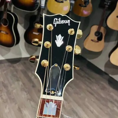 GIBSON SJ-200 STD TRIBURST 2