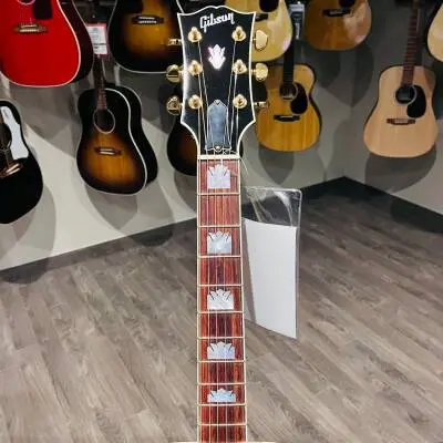 GIBSON SJ-200 STD TRIBURST 2