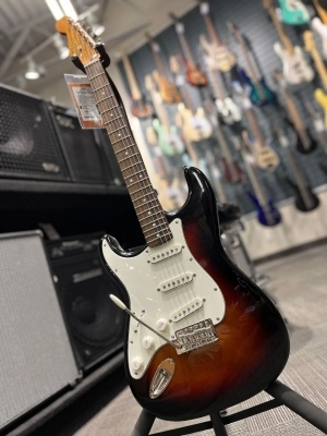 Squier Classic Vibe Stratocaster 2