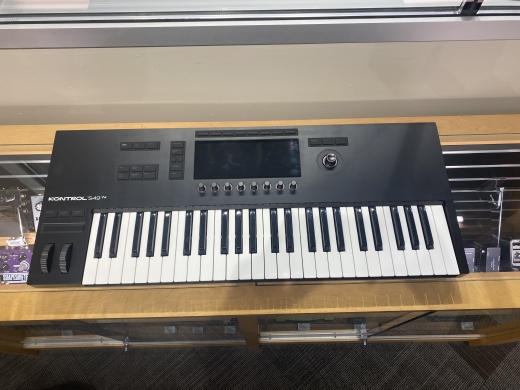 ⚫︎Native Instruments Kontrol S49 MK3 Kontrol S49 MK3 : Amazon.ca: Musical Instruments, Stage & Studio