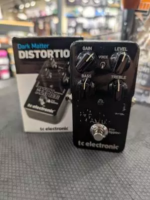 Store Special Product - TC Electronic - DARK MATTER DIS